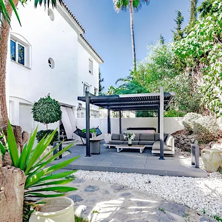 Ivy - Scandinavian In Nueva Andalucia * マルベーリャ