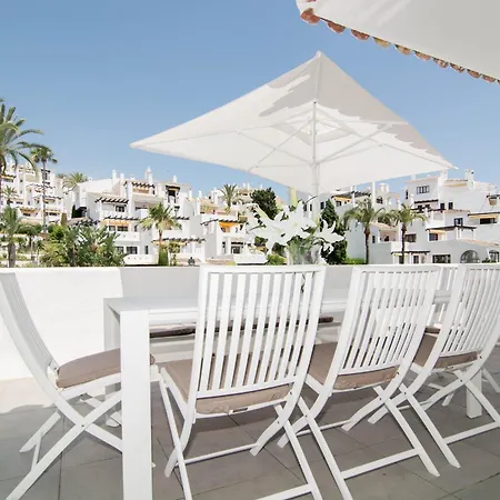 Ivy-modern 3 Bedroom Private Garden * Marbella