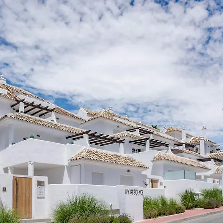 Ivy-modern 3 Bedroom Private Garden Apartment Marbella