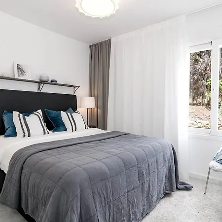 Ivy - Scandinavian In Nueva Andalucia Apartamento Marbella