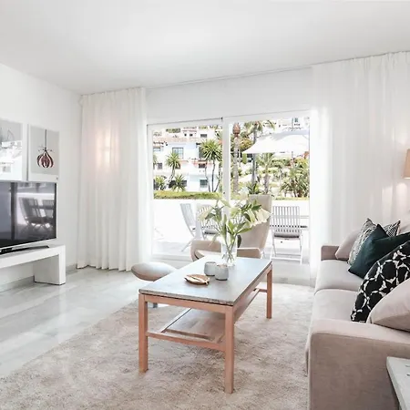 Ivy - Scandinavian In Nueva Andalucia Apartamento Marbella