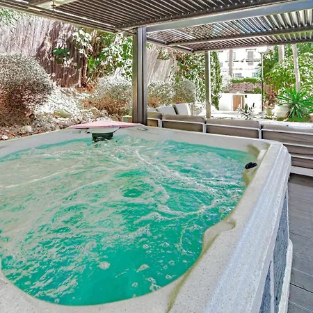 Ivy - Scandinavian In Nueva Andalucia Apartamento