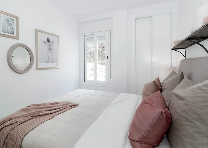 Ivy - Scandinavian In Nueva Andalucia Apartament
