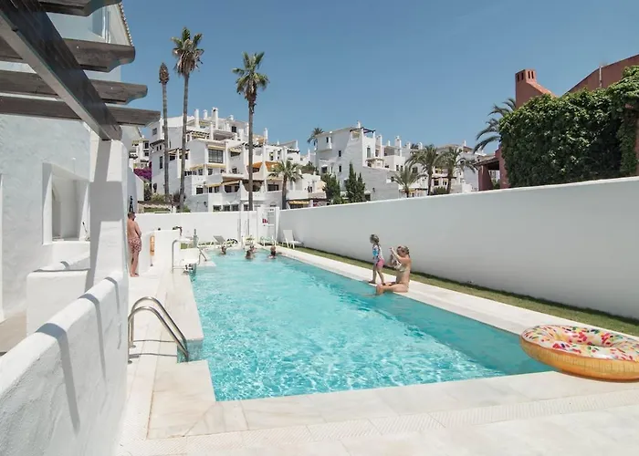 Ivy - Scandinavian In Nueva Andalucia *