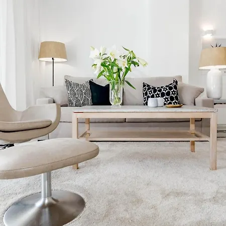 Ivy - Scandinavian In Nueva Andalucia Марбелья