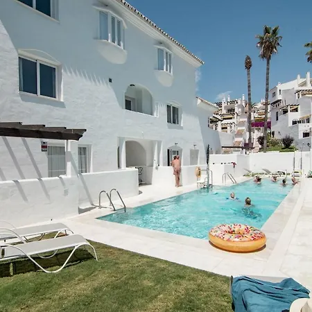 Апартаменты Ivy - Scandinavian In Nueva Andalucia *