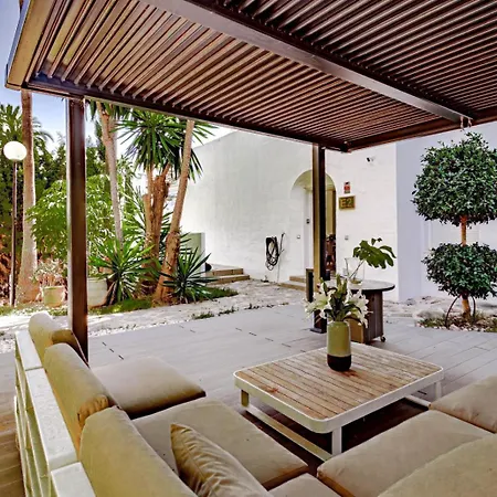 Ivy - Scandinavian In Nueva Andalucia Апартаменты *